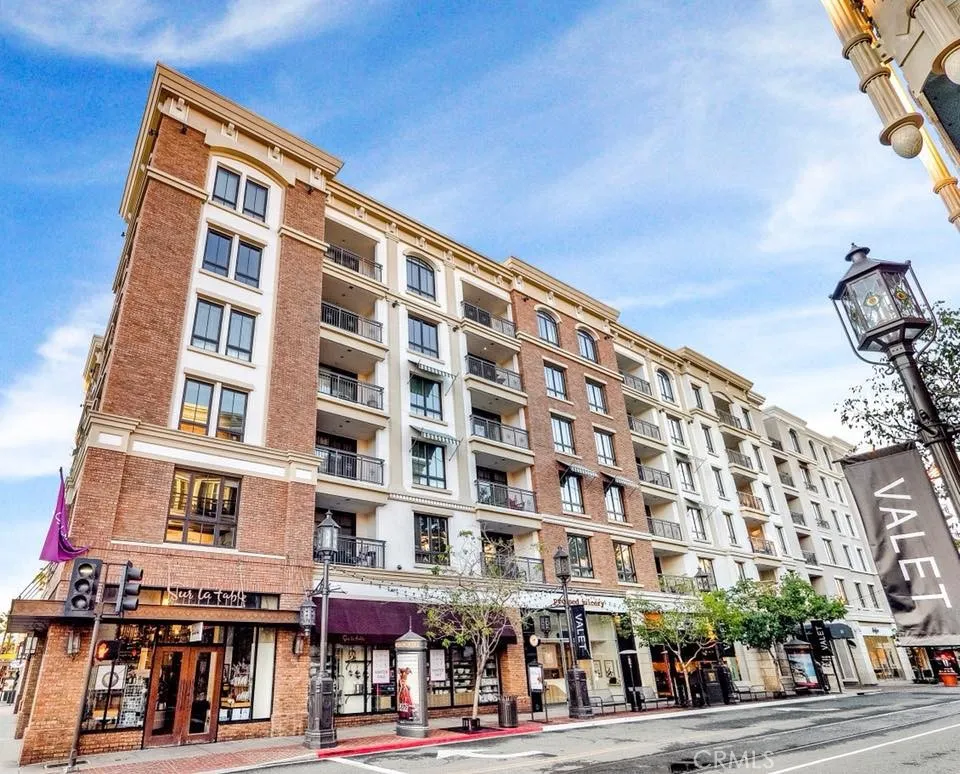 268 Caruso Avenue Glendale, CA 91210