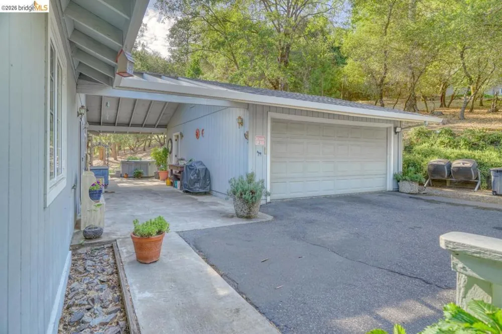 13163 Jackson Mill Dr Groveland, CA 95321