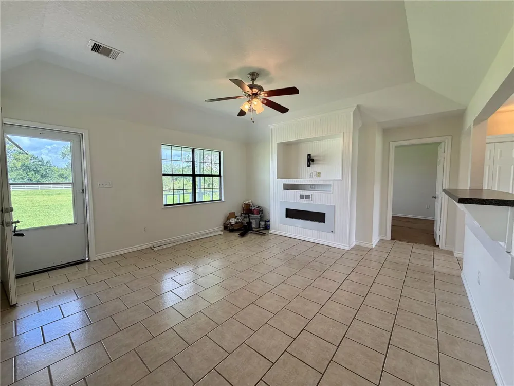 2148 County Road 654 Street Brazoria, TX 77422
