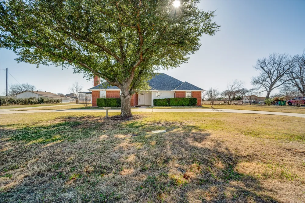 3722 Carrie Lane St Paul, TX 75098