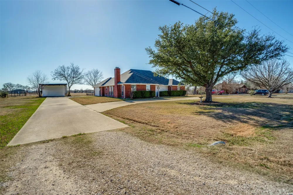 3722 Carrie Lane St Paul, TX 75098