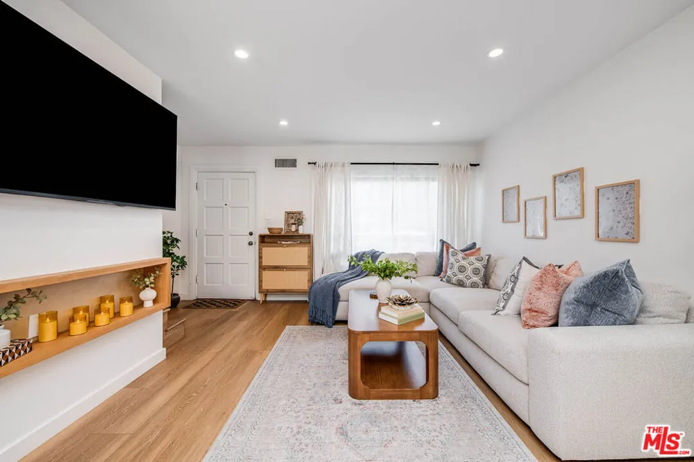 4558 Willis Avenue #121 Sherman Oaks, CA 91403