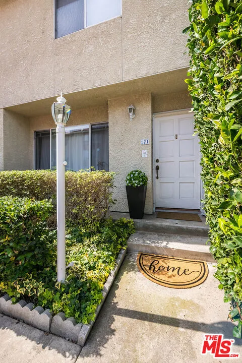4558 Willis Avenue #121 Sherman Oaks, CA 91403