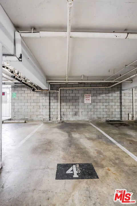 4558 Willis Avenue #121 Sherman Oaks, CA 91403
