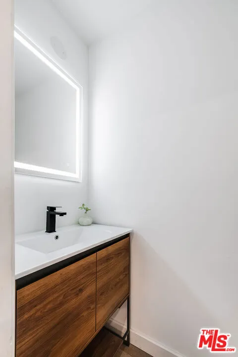 4558 Willis Avenue #121 Sherman Oaks, CA 91403