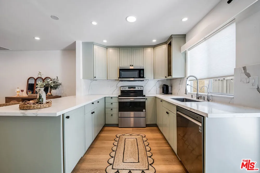 4558 Willis Avenue #121 Sherman Oaks, CA 91403