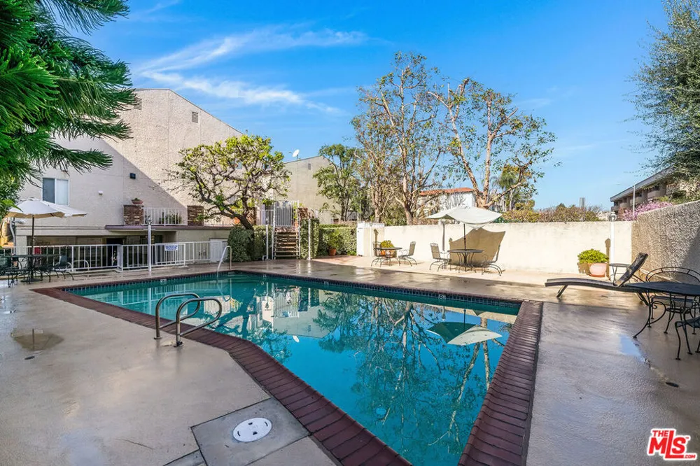 4558 Willis Avenue #121 Sherman Oaks, CA 91403