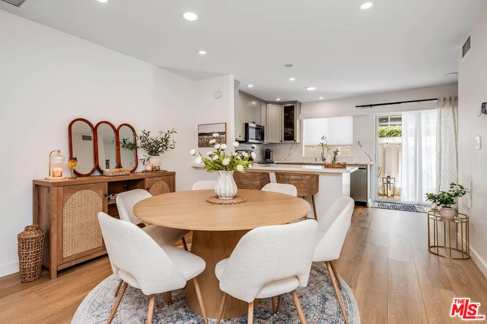 4558 Willis Avenue #121 Sherman Oaks, CA 91403