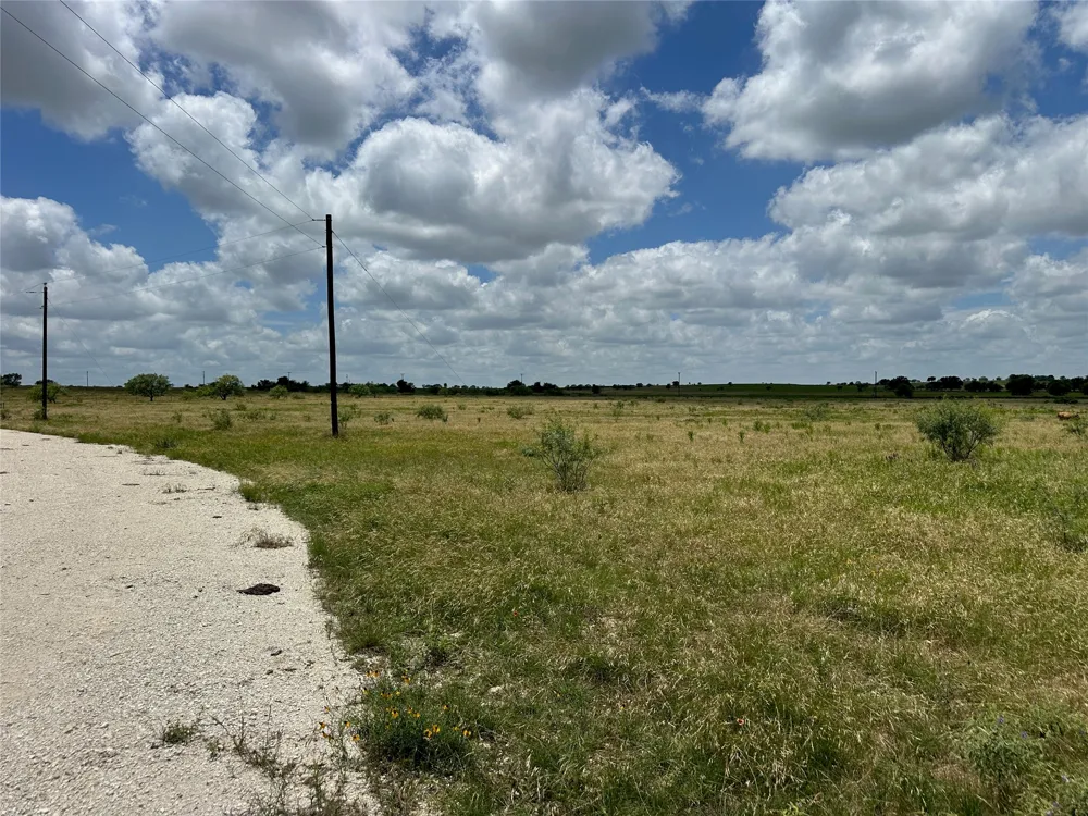 5 Pecan Valley Drive Comanche, TX 76452