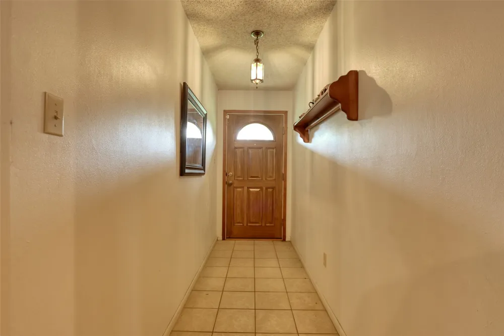 710 S Main Street Tehuacana, TX 76686