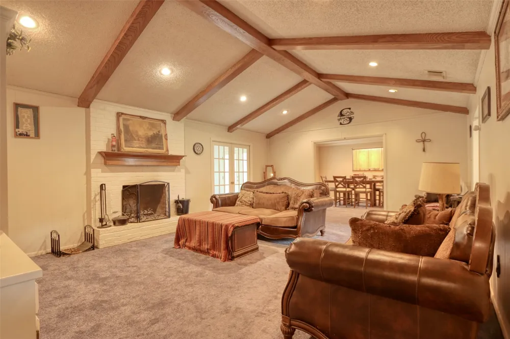 710 S Main Street Tehuacana, TX 76686
