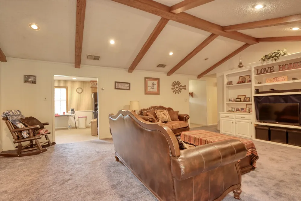 710 S Main Street Tehuacana, TX 76686