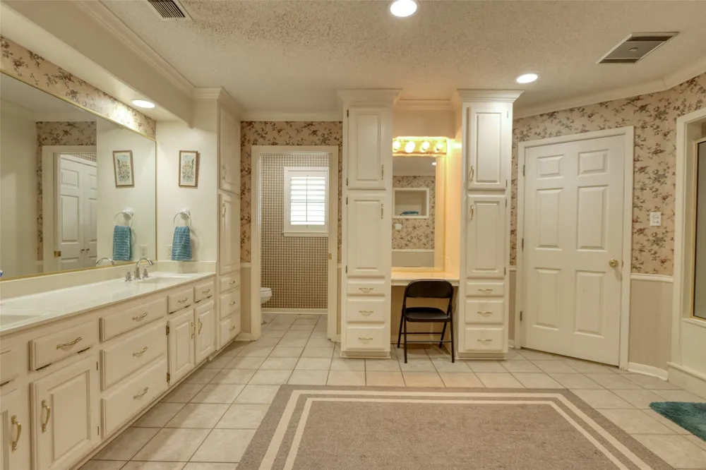 710 S Main Street Tehuacana, TX 76686