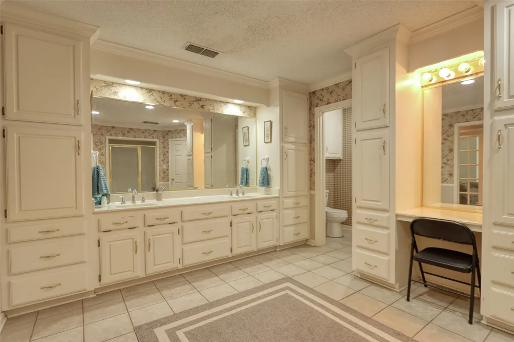 710 S Main Street Tehuacana, TX 76686