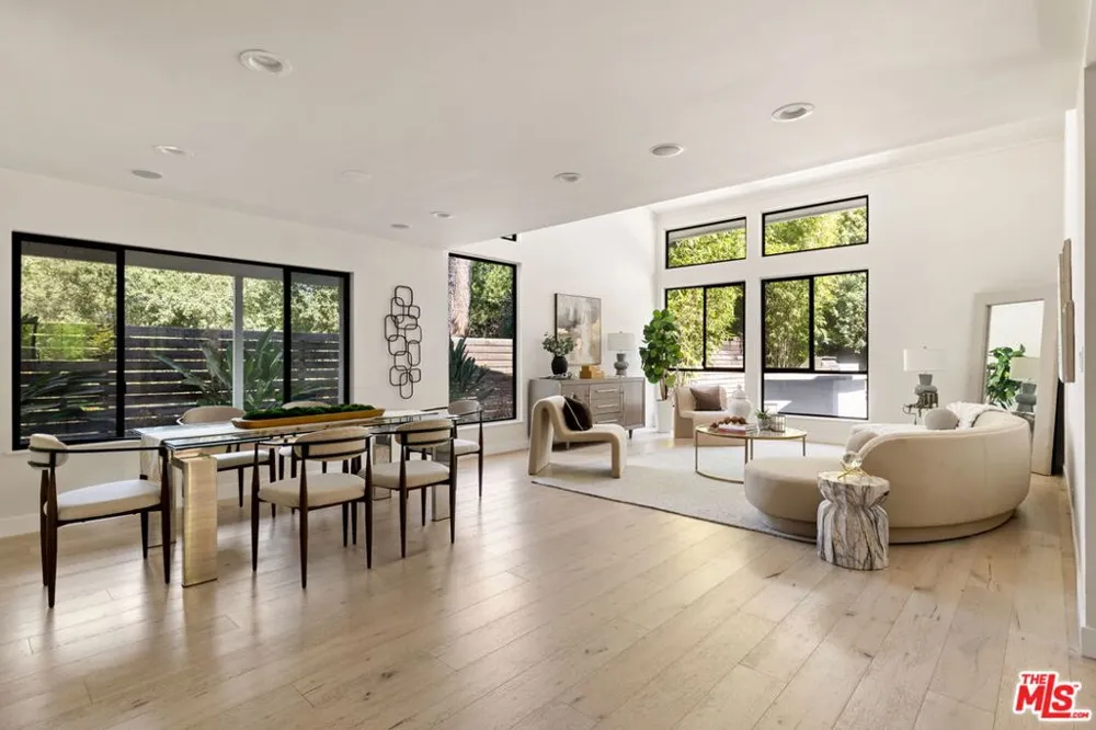 4020 Park Melinda Calabasas, CA 91302