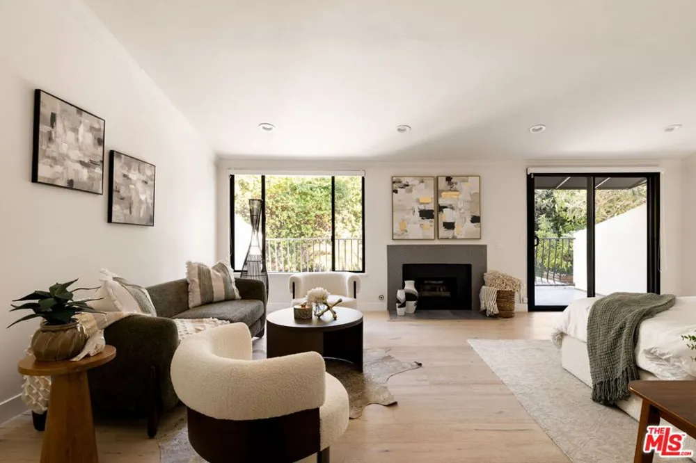 4020 Park Melinda Calabasas, CA 91302