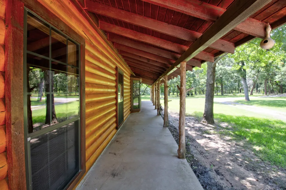 1466 Pearce Street Collinsville, TX 76233