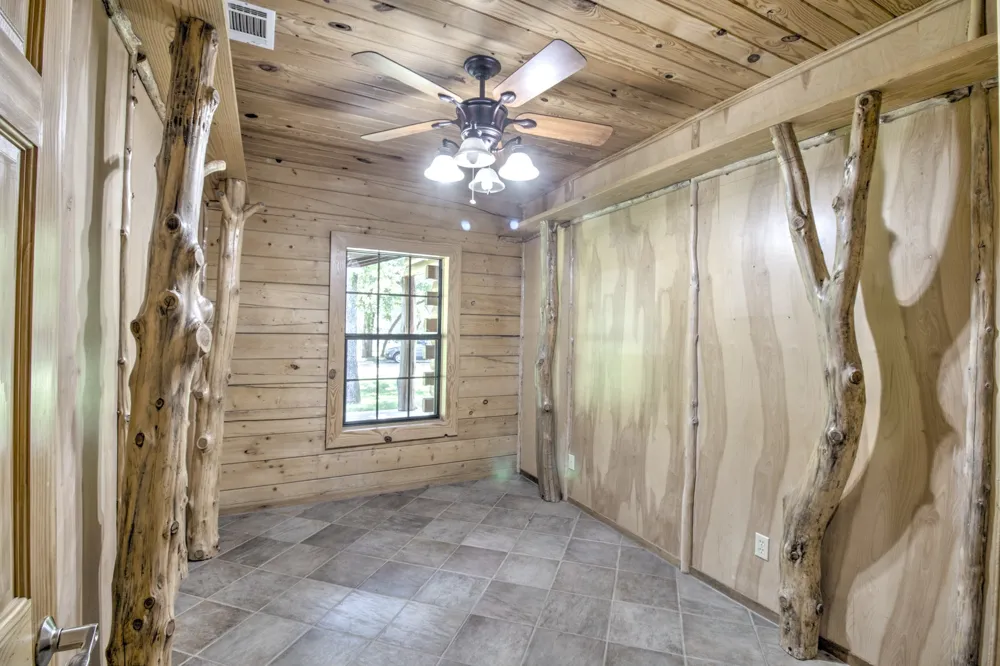 1466 Pearce Street Collinsville, TX 76233