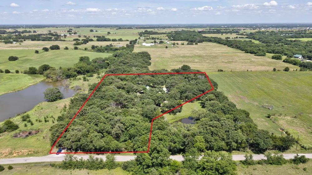 1466 Pearce Street Collinsville, TX 76233