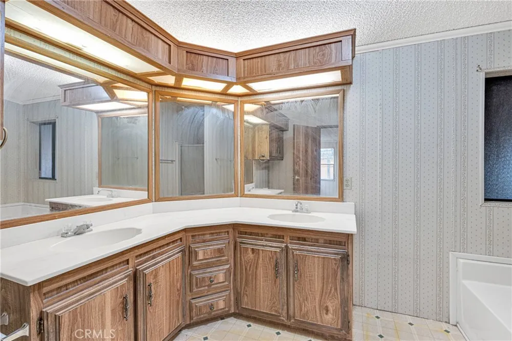 33445 Newberry Newberry Springs, CA 92365