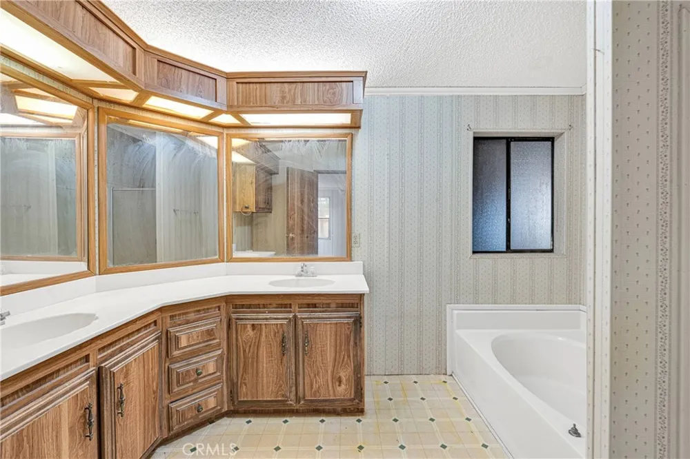 33445 Newberry Newberry Springs, CA 92365