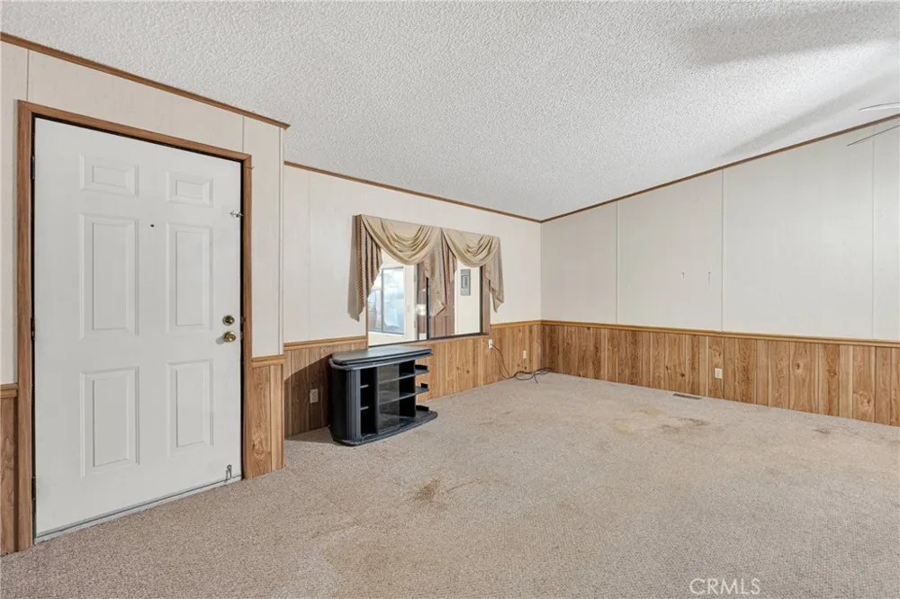 33445 Newberry Newberry Springs, CA 92365