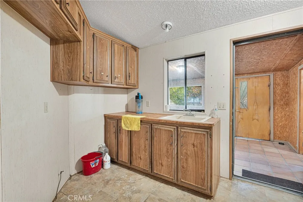 33445 Newberry Newberry Springs, CA 92365