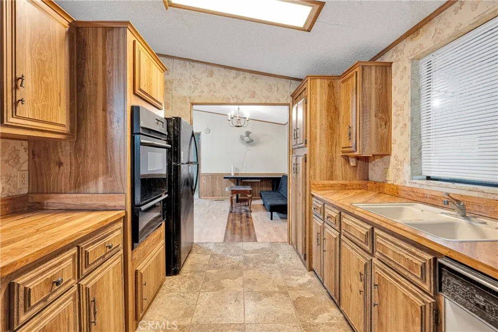 33445 Newberry Newberry Springs, CA 92365