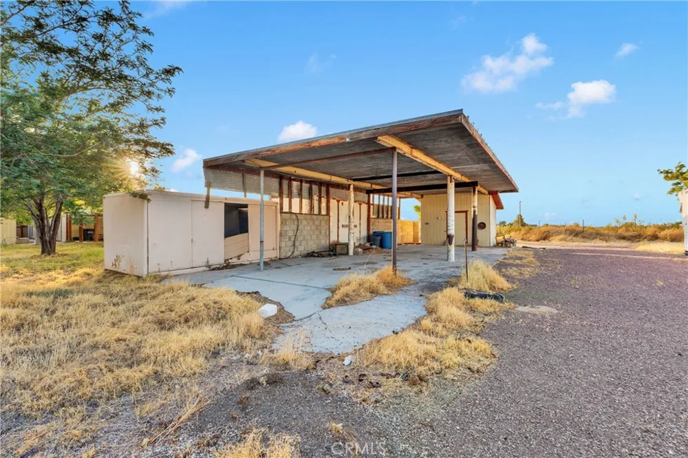 33445 Newberry Newberry Springs, CA 92365