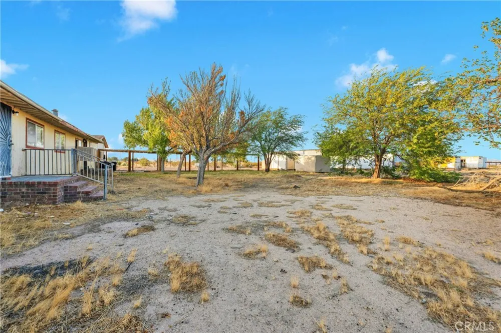 33445 Newberry Newberry Springs, CA 92365