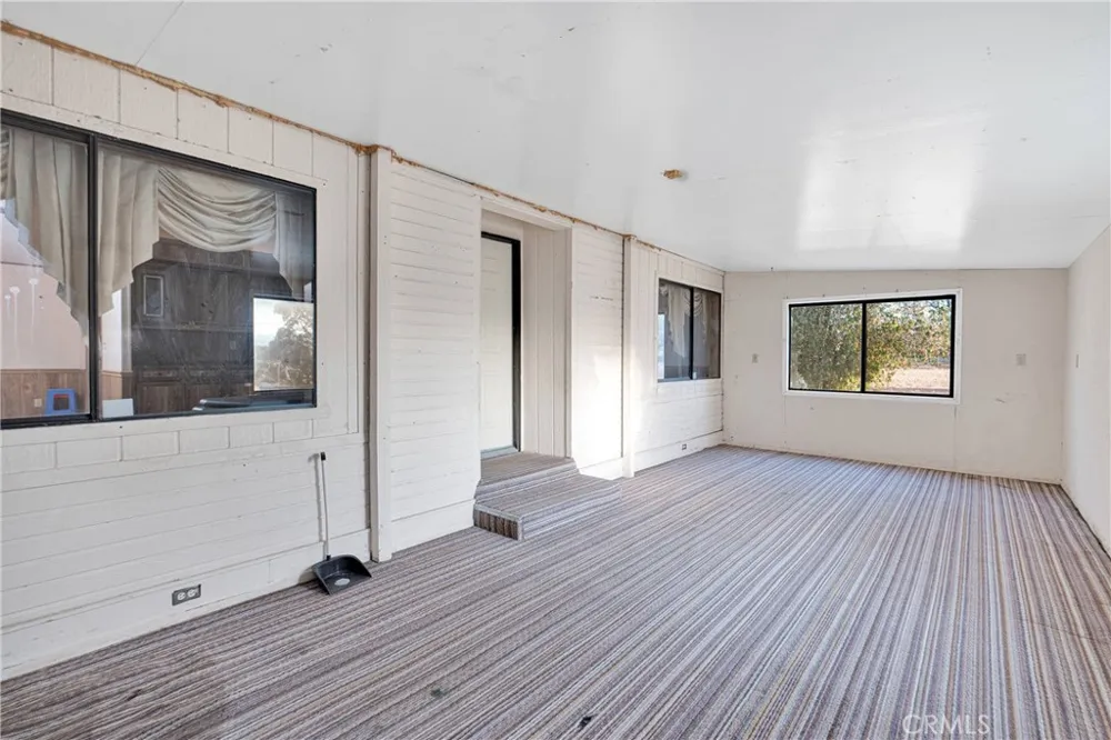33445 Newberry Newberry Springs, CA 92365