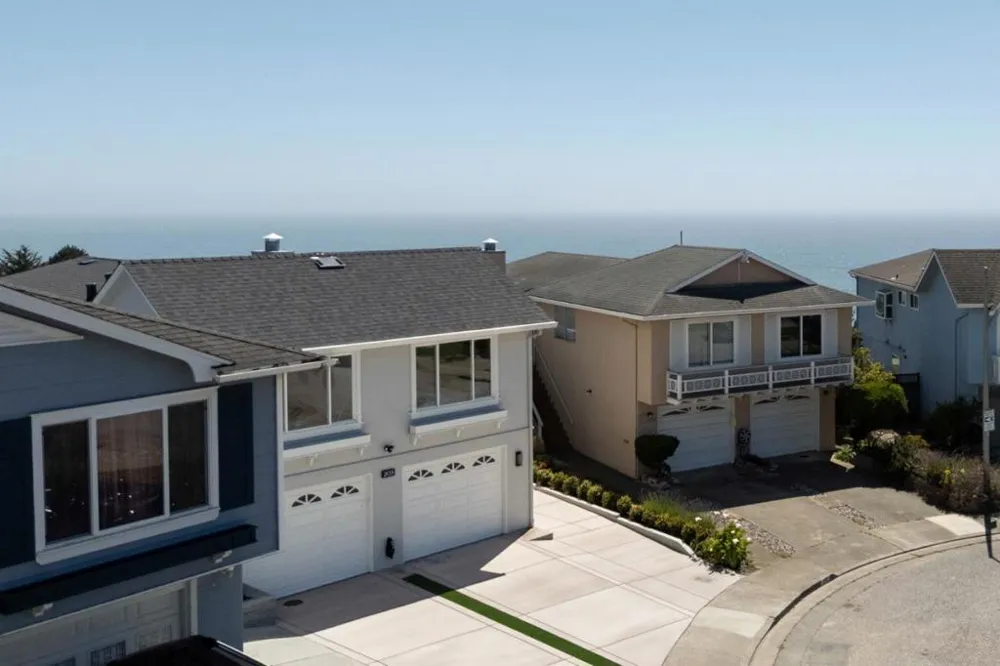 203 Golden Bay Drive Pacifica, CA 94044