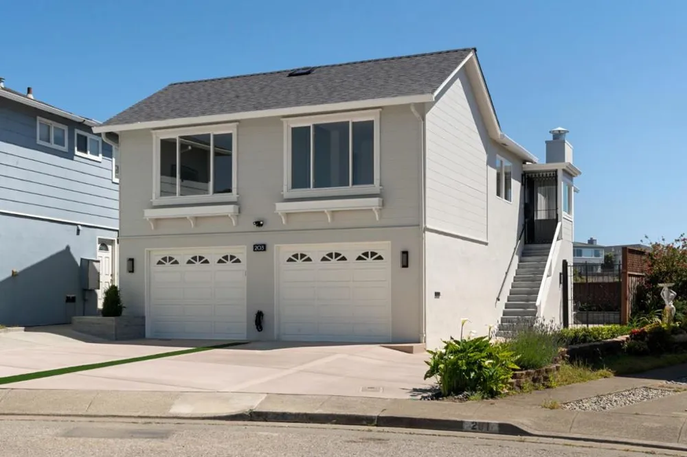 203 Golden Bay Drive Pacifica, CA 94044