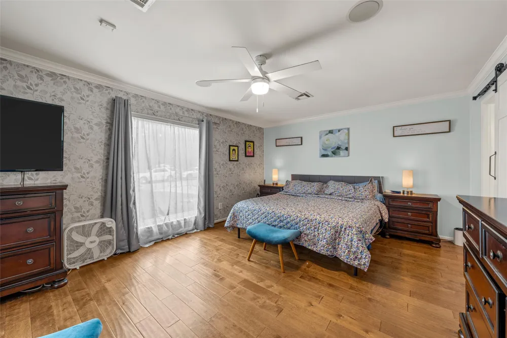 9913 Burgundy Lane Woodway, TX 76712