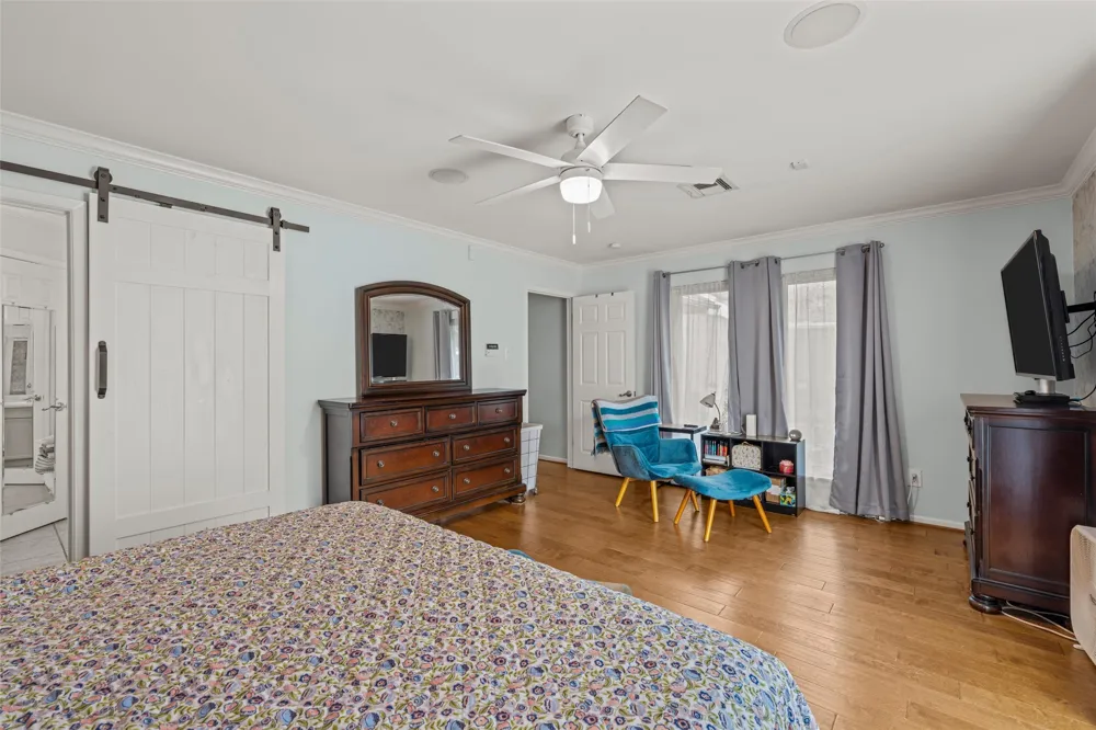 9913 Burgundy Lane Woodway, TX 76712