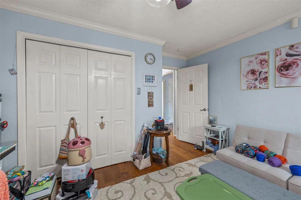 9913 Burgundy Lane Woodway, TX 76712