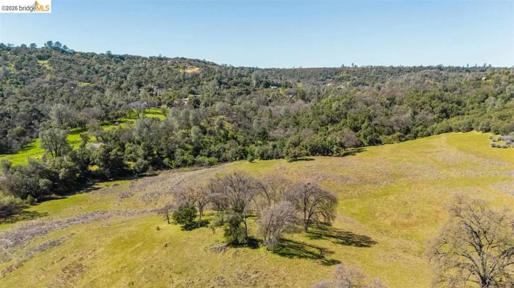 18701 Rawhide Rd Jamestown, CA 95327