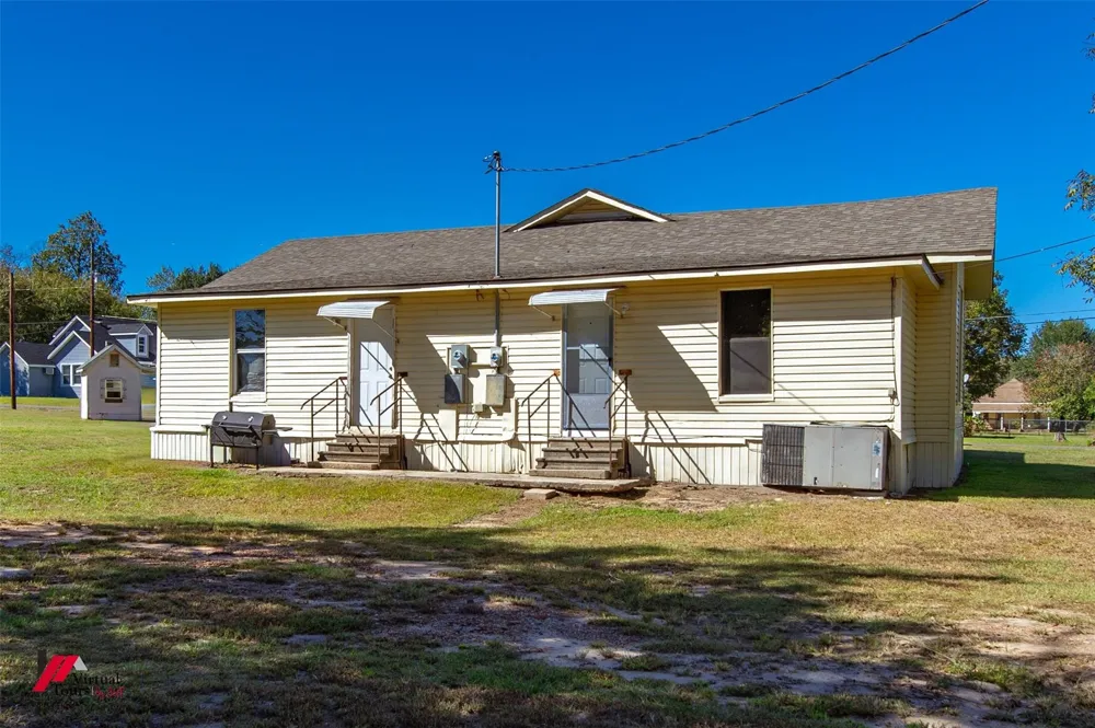 309 sycamore Street Logansport, LA 71049