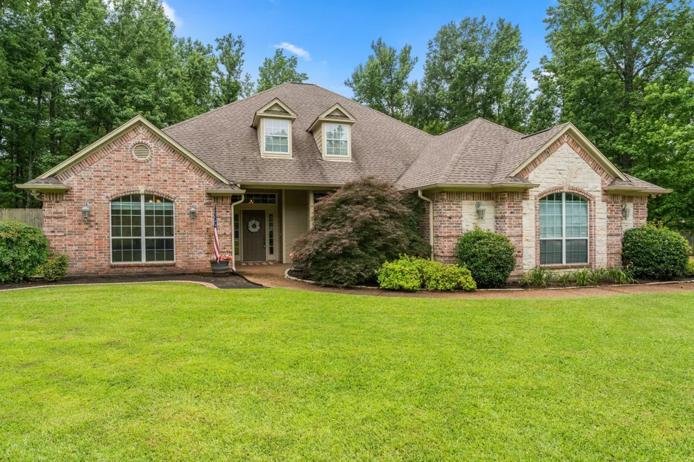 11240 Marsh Wren Circle Flint, TX 75762