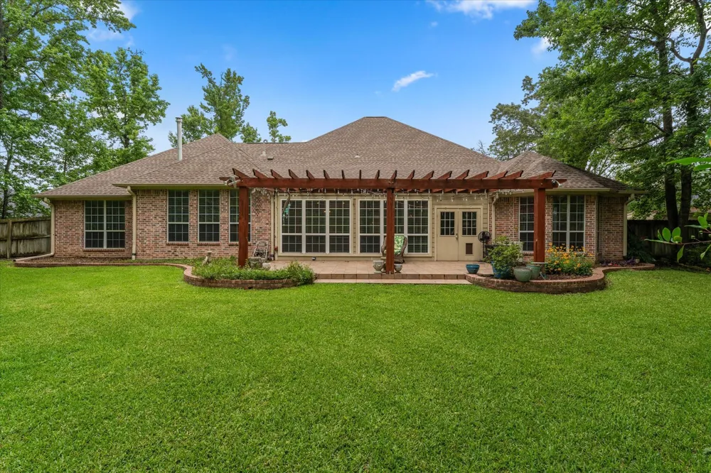 11240 Marsh Wren Circle Flint, TX 75762