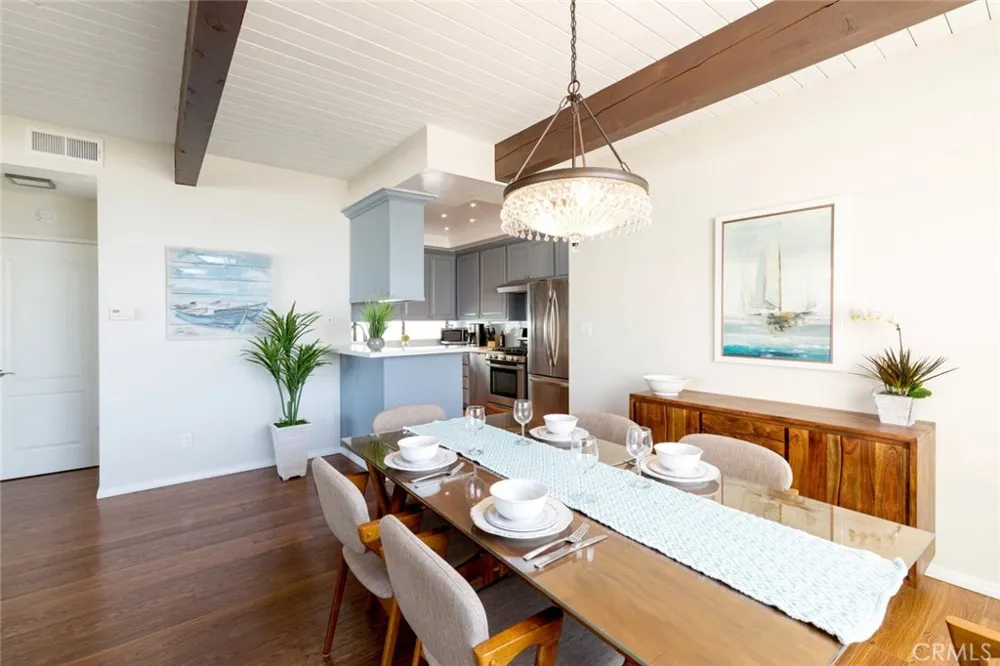 126 Neptune Avenue Hermosa Beach, CA 90254