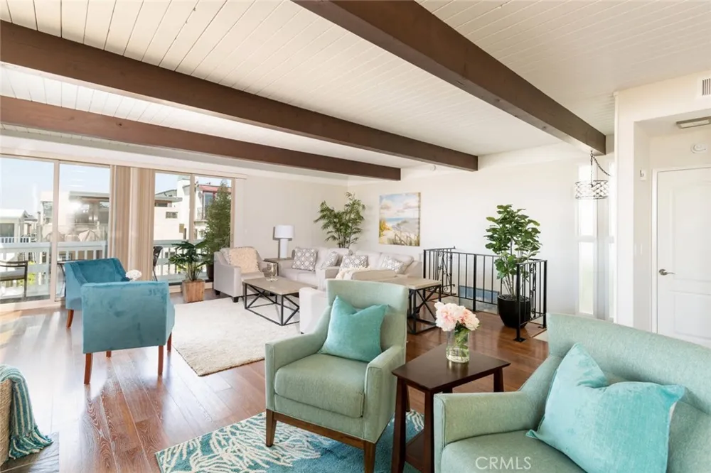 126 Neptune Avenue Hermosa Beach, CA 90254