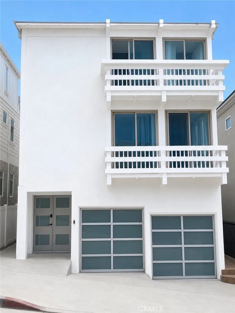 126 Neptune Avenue Hermosa Beach, CA 90254