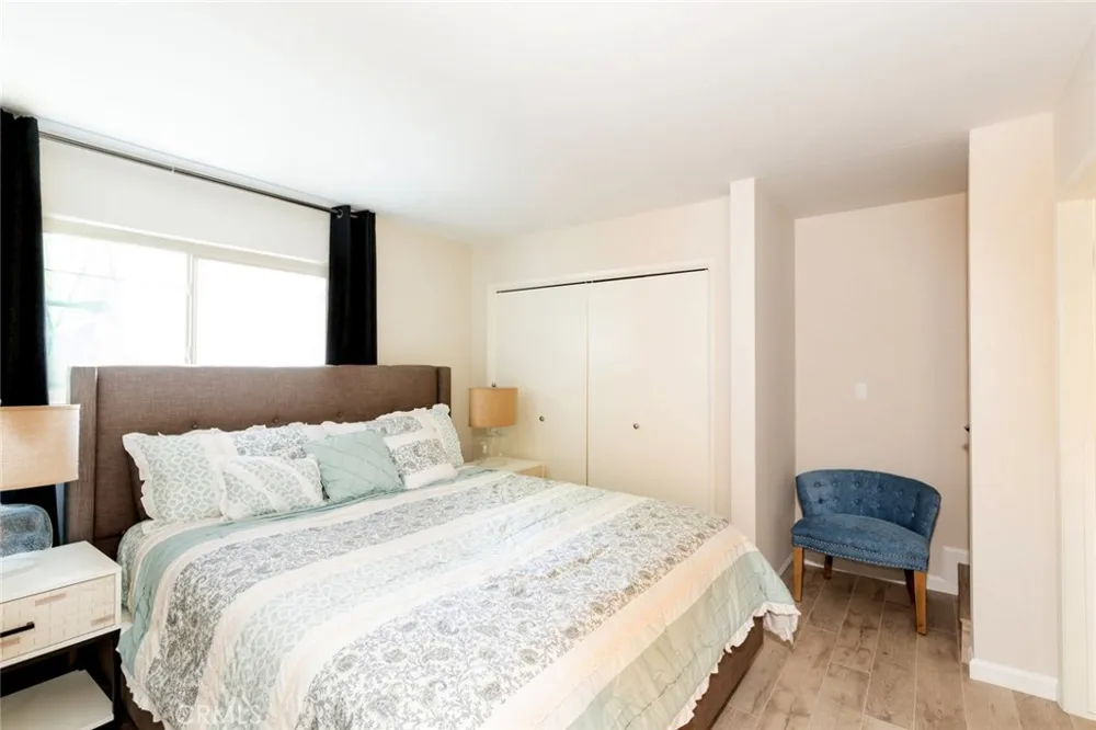 126 Neptune Avenue Hermosa Beach, CA 90254
