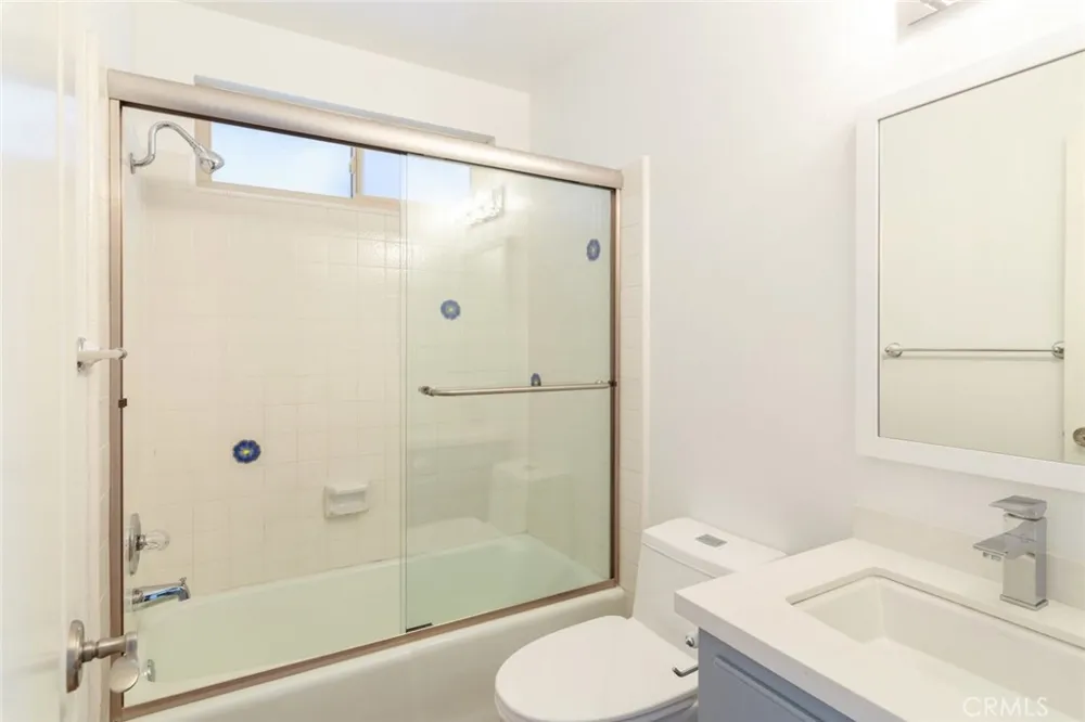 126 Neptune Avenue Hermosa Beach, CA 90254