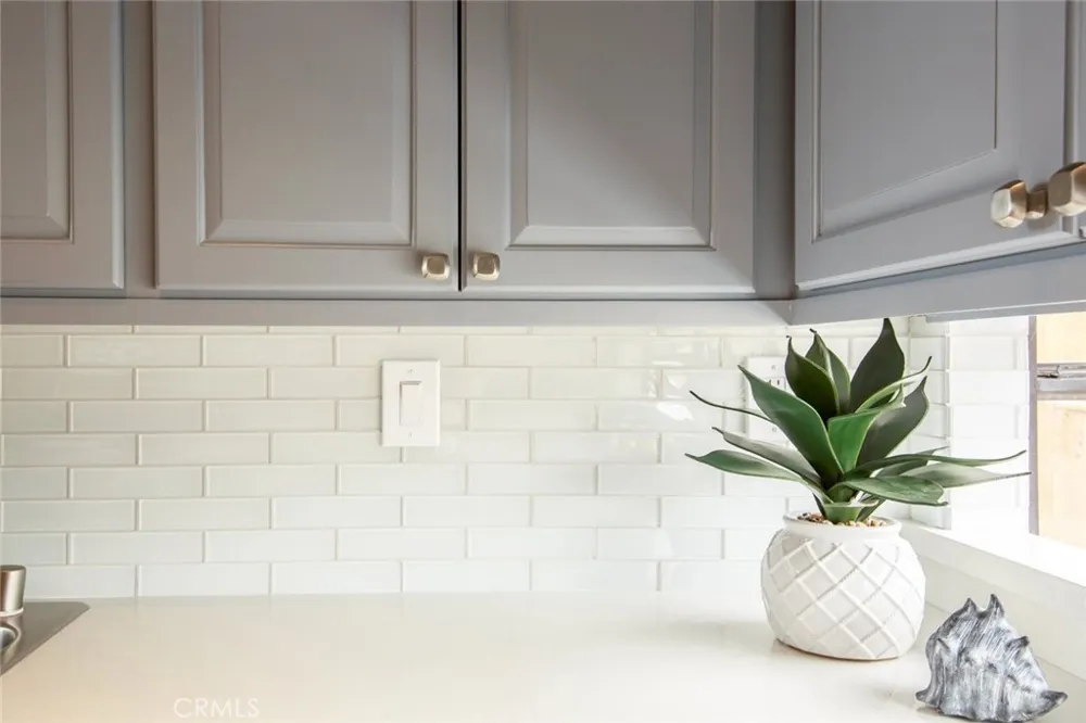 126 Neptune Avenue Hermosa Beach, CA 90254