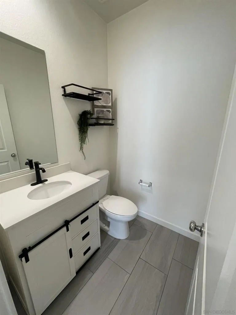 344 Stillwater Santee, CA 92071