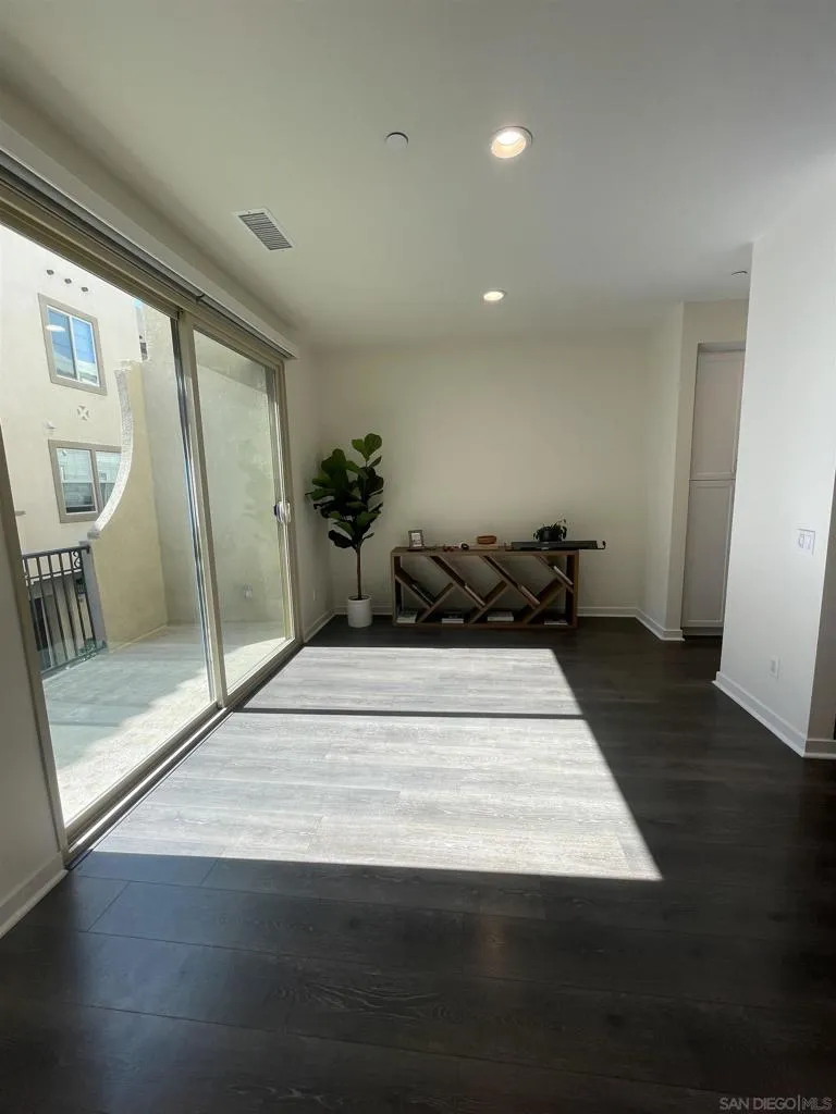 344 Stillwater Santee, CA 92071