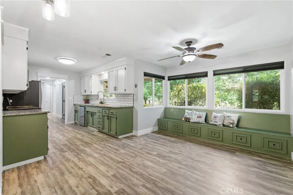 8567 Winona Way Redding, CA 96002