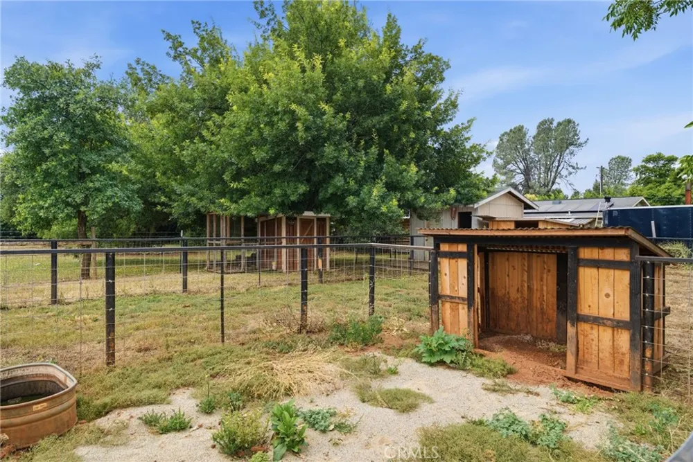 8567 Winona Way Redding, CA 96002
